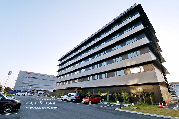 七先生與艾小姐