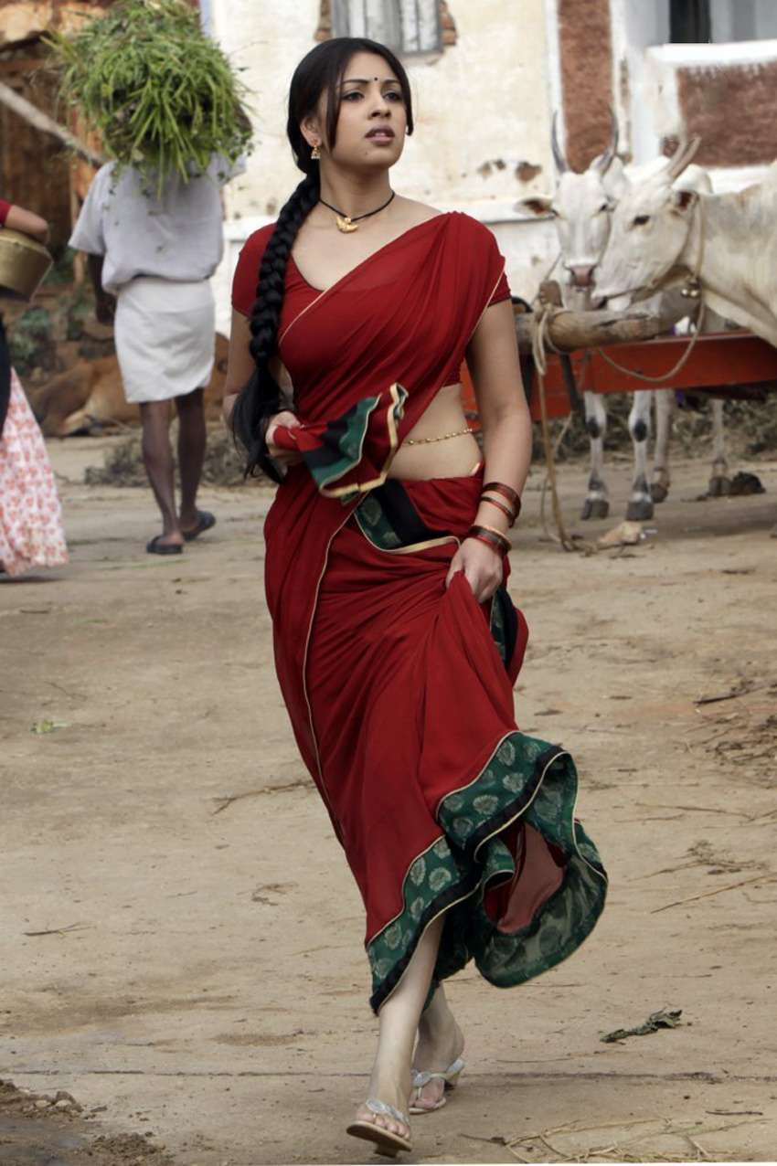 Richa+Gangopadhyay+Hot+Stills+Jabardasth