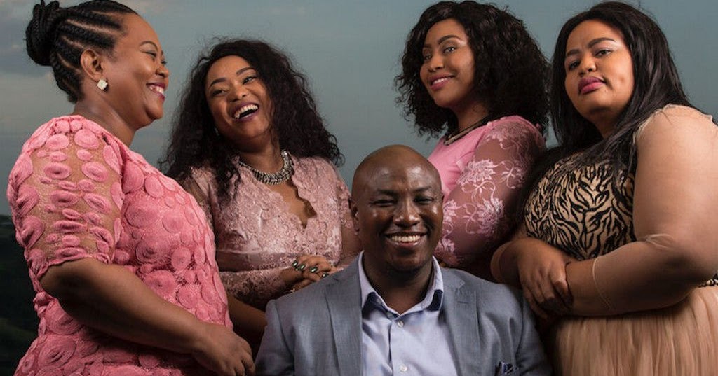 Musa Mseleku Expects Apology from Simphiwe Dana Musa Mseleku Expects Apology from Simphiwe Dana