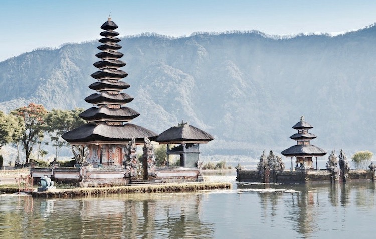 Bali, Bali atrakcje, Bali co zobaczyć, Bali Indonezja, Indonezja świątynie, świątynie Bali, Ubud Bali, Bali Tirta Empul, Bali Goa Gajah Ulun Danu Beratan Uluwatu Temple Tanah Lot