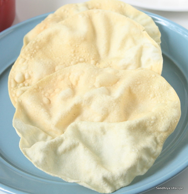 Sandhiya's Cookbook Frying Appalam in Microwave Fried Appalam
