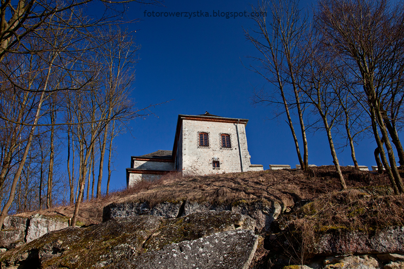 Szydłów, mury obronne, świętokrzyskie, skarbczyk