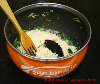  Pencas rellenas con crema de espinacas a la almendra 