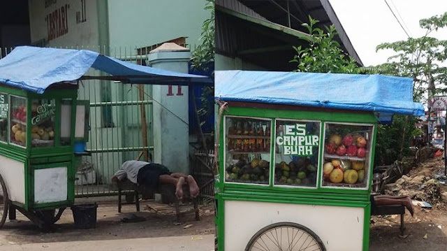 Bikin Nangis! Jarang Yang Beli, Kakek Renta Penjual Es Campur Murah Ini Tunggu Pembeli Hingga Tertidur