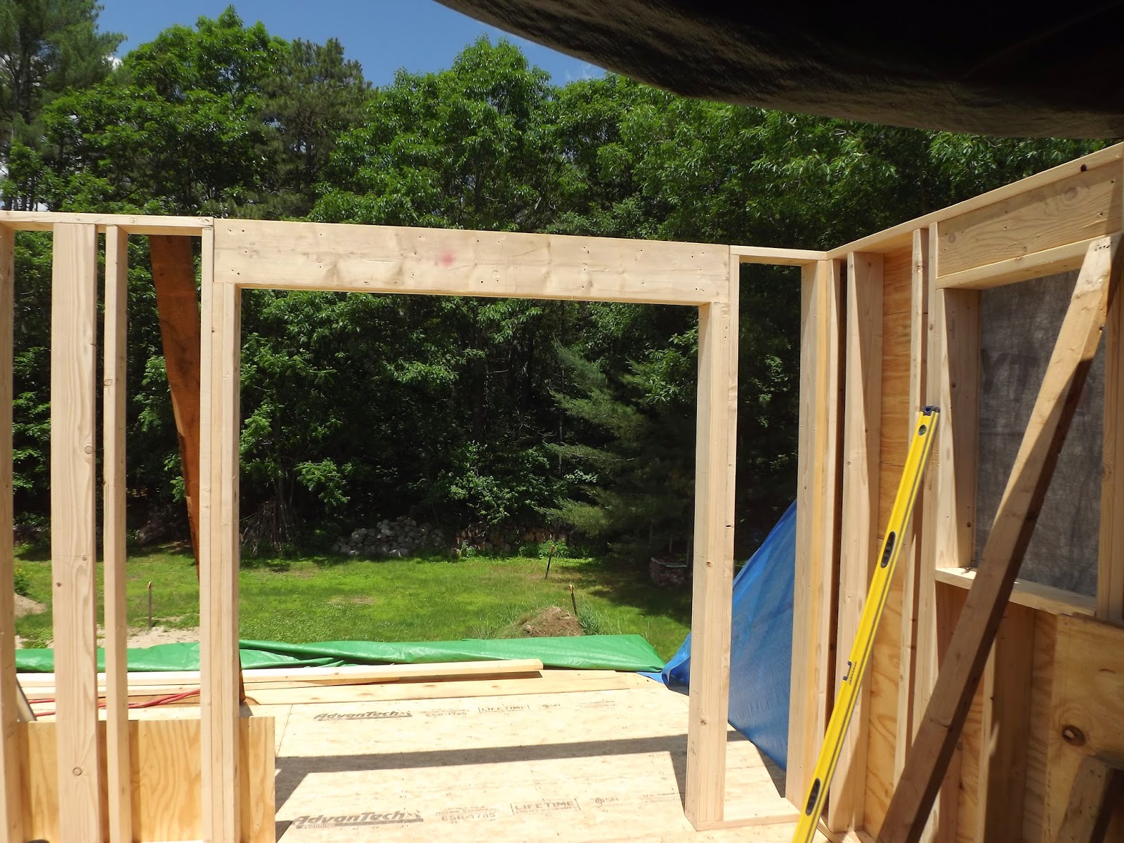 an tigin (the wee house) Second floor support wall