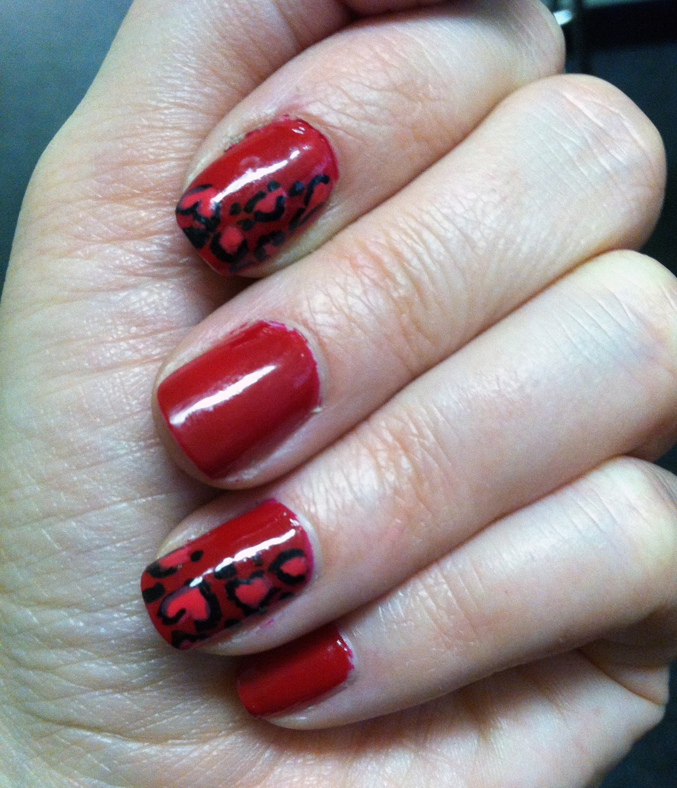 Krafty Kady: Leopard Heart Nails