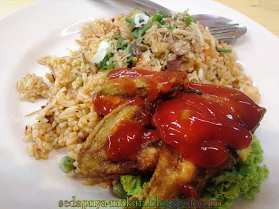 nasi goreng ayam nasi goreng ayam