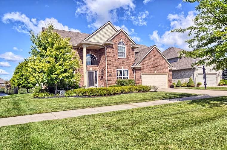 Southeast Michigan Homes for Sale 48277 Village Dr, MI 48044