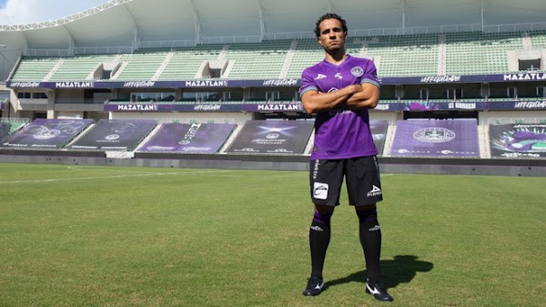 Oficial: Mazatlán FC, renueva dos años Camilo Sanvezzo