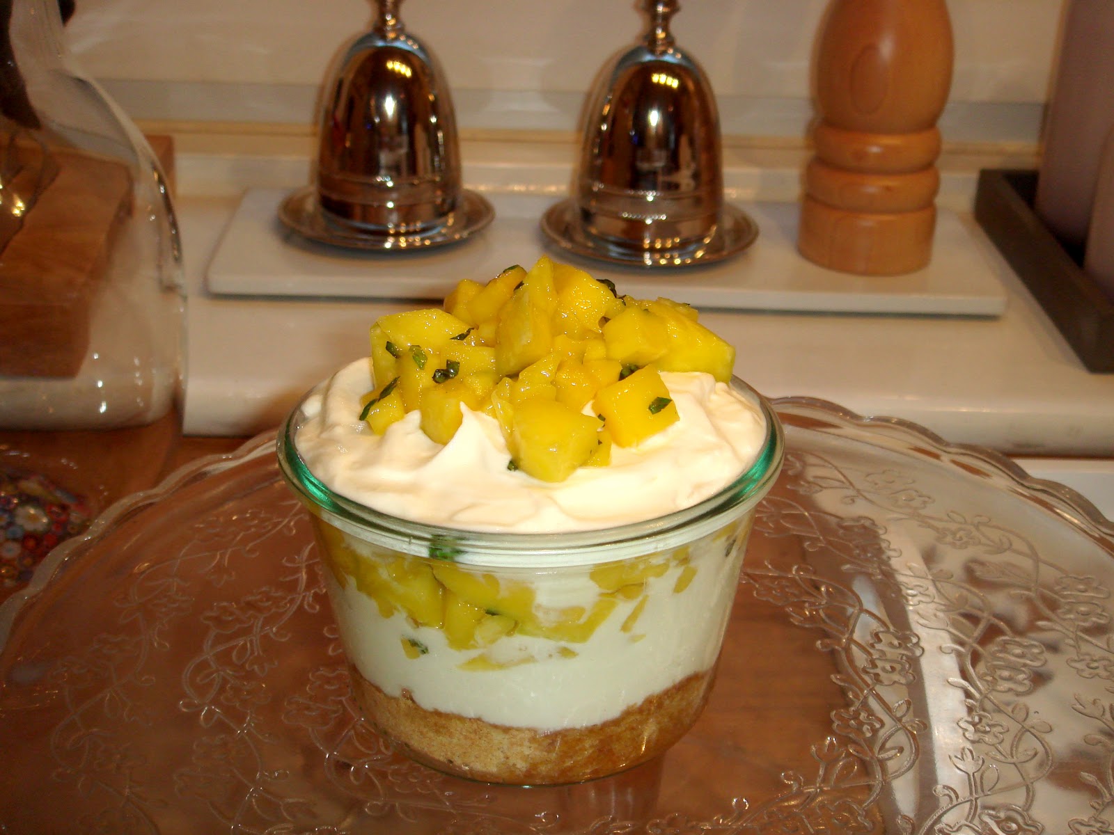 Lilu...Im Zuckerland: Mango-Limetten-Shortcake mit Frischkäse und Minze