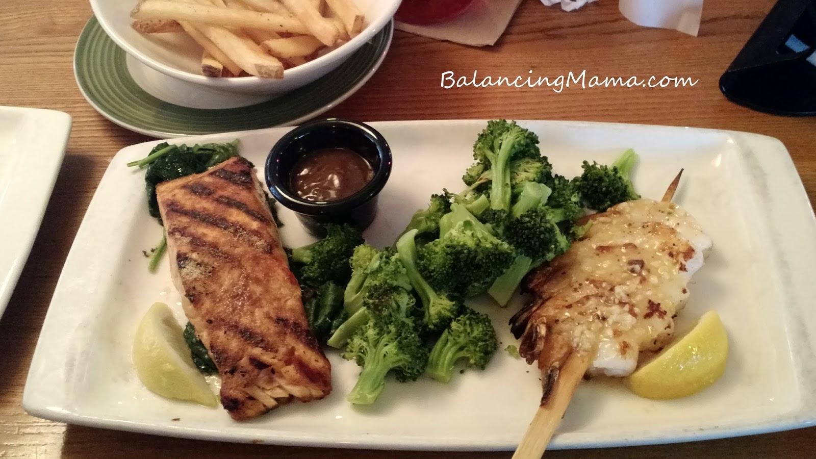 From BalancingMama Food for summer! Applebee's Big Bold Grill Combos