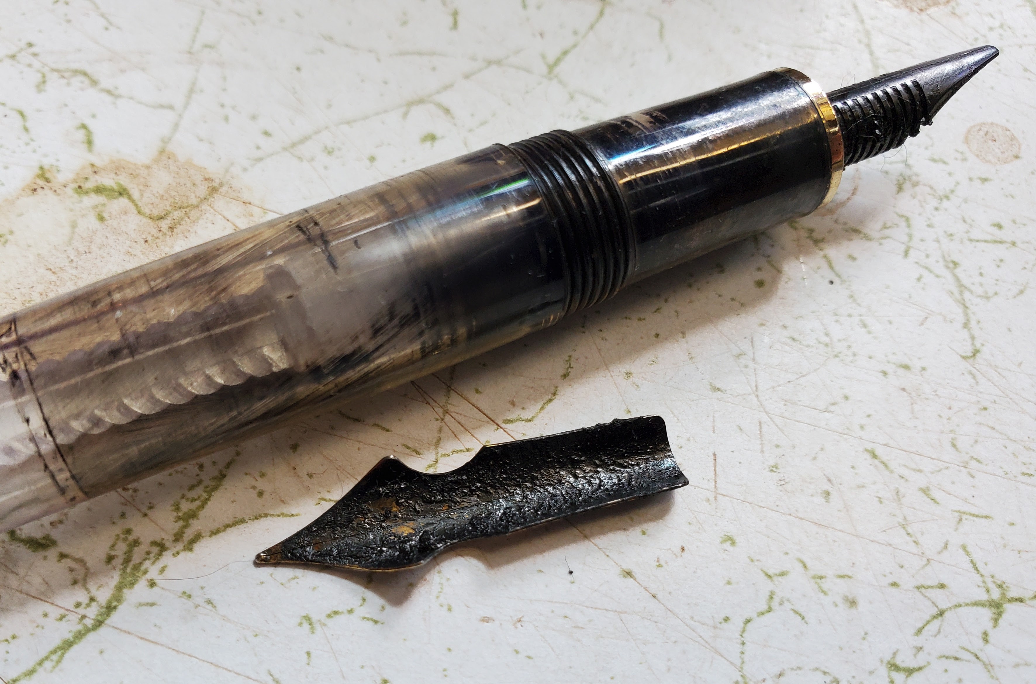 Noodler's Lexington Gray Ink with a Dip Pen  Wonder Pens - Life Behind a  Stationery Shop