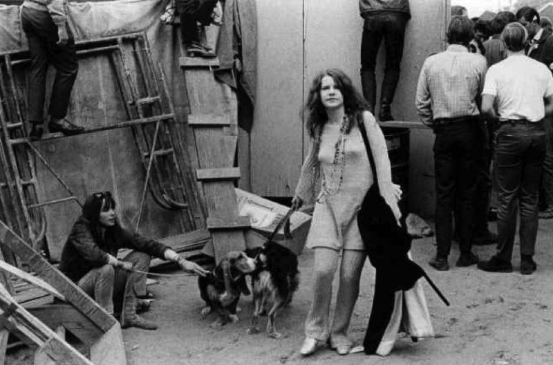 Adorable Photos of Janis Joplin With Her Beloved Dog Vintage
