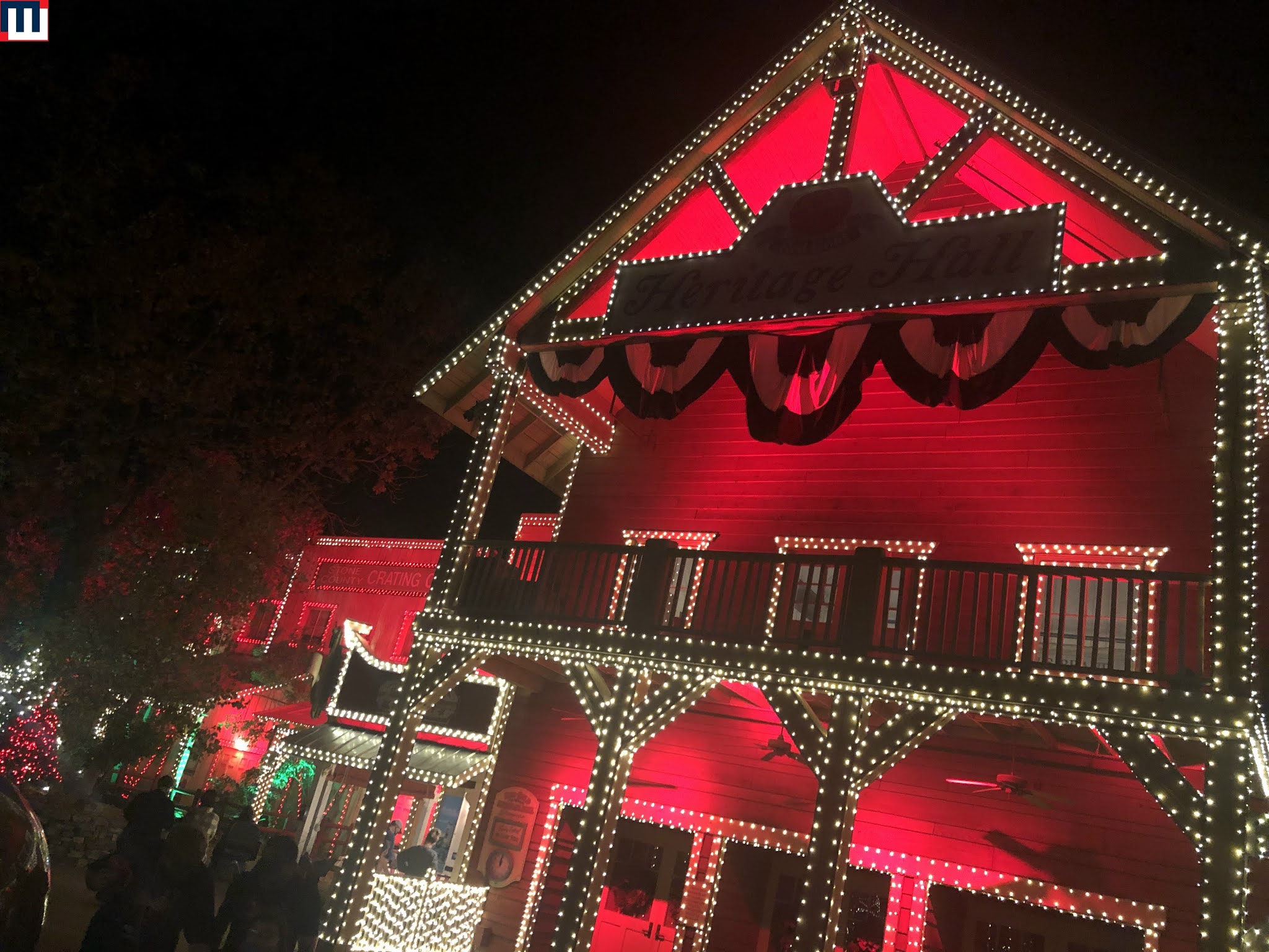 MidwestInfoGuide An Old Time Christmas Lights (SDC)