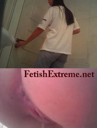 WC 3231-3237 (Hidden cameras in the restroom provide you with this voyeur urinating video compilation)