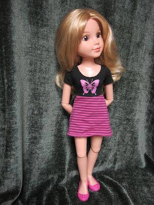 Never Grow Up: A Mom's Guide to Dolls and More: BFC Ink Doll Review ...