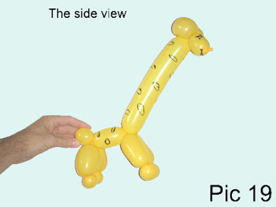 Как сделать кошечку из шарика колбаски схема