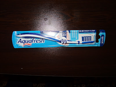Aquafresh In-Between Clean Medium Aquafresh In-Between Clean Medium tothbrush