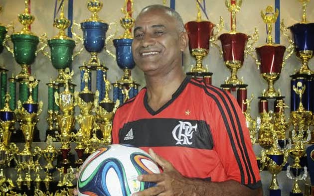 Jogo de Futebol dia dos Pais / Escolinha Adriano Rodrigues 