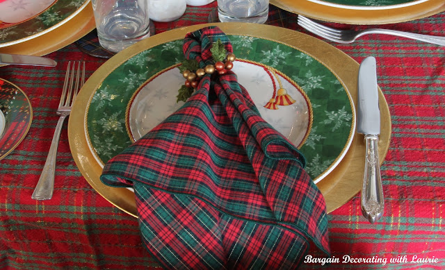 Christmas Tablescapes-Bargain Decorating with Laurie