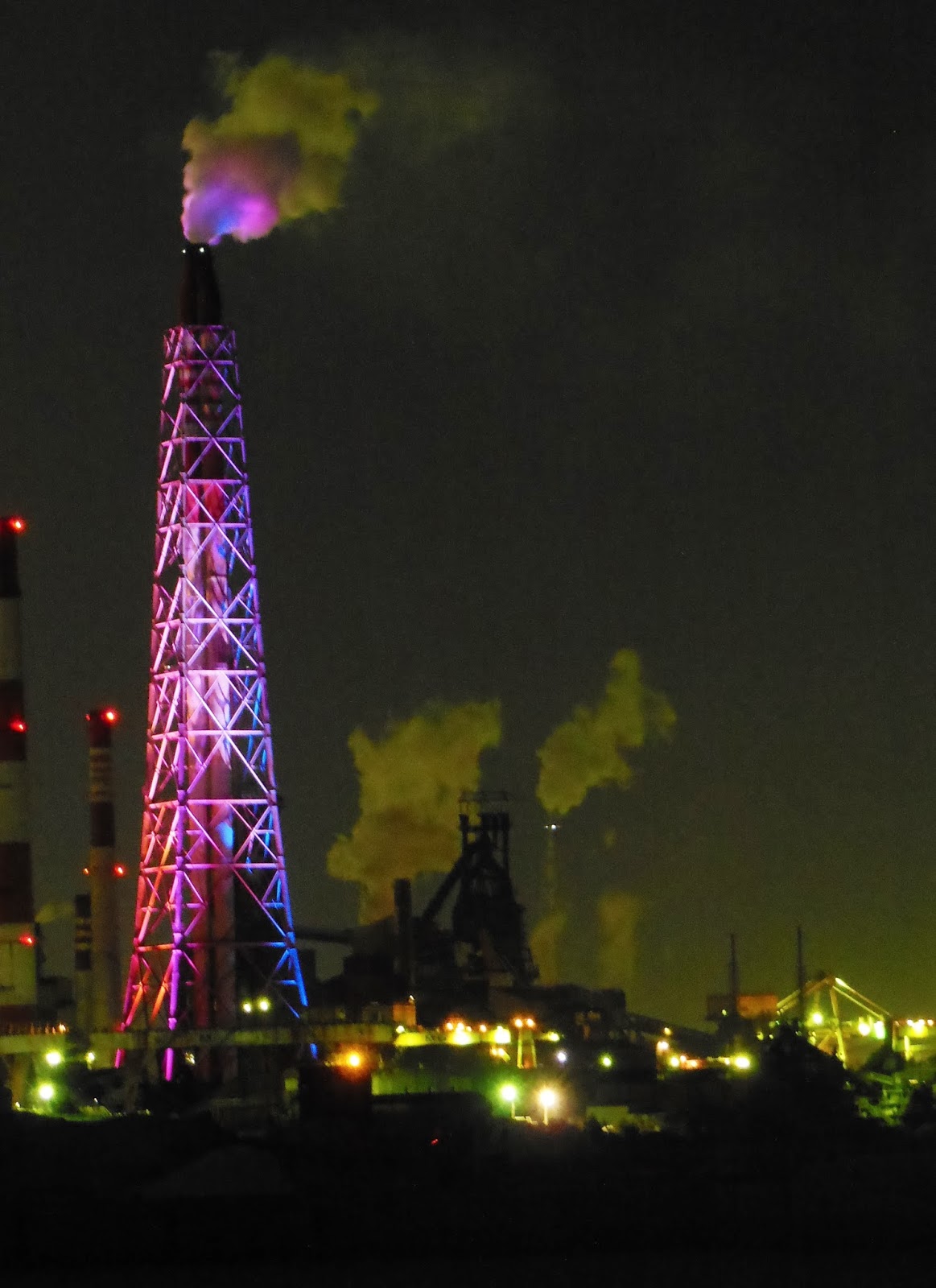 和の花だより 北九州アイアンツリー ライトアップ 新日鉄小倉製鐵所 煙突ライトアップ