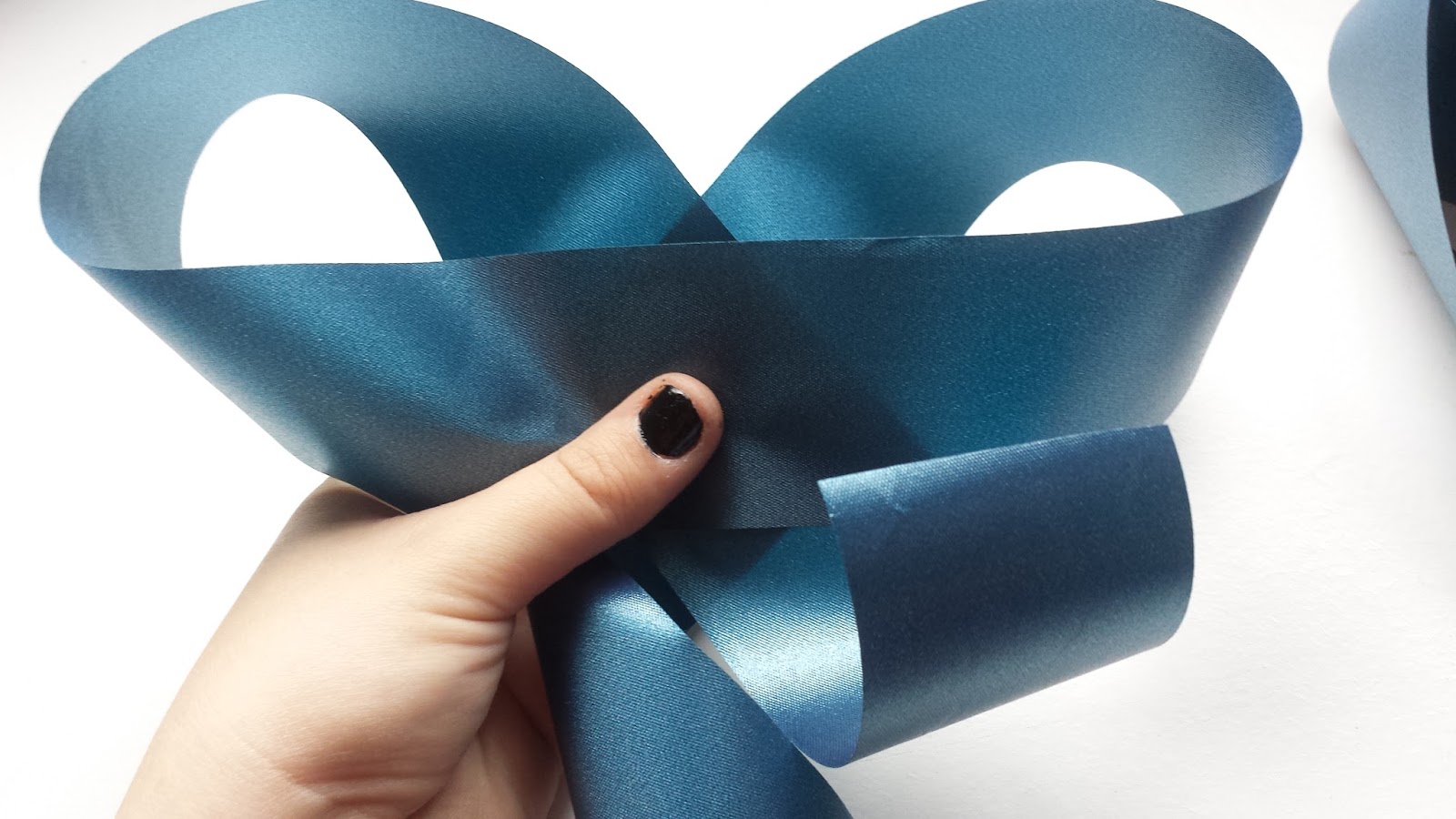 My floristry and gardening blog How to make a florist poly ribbon bow