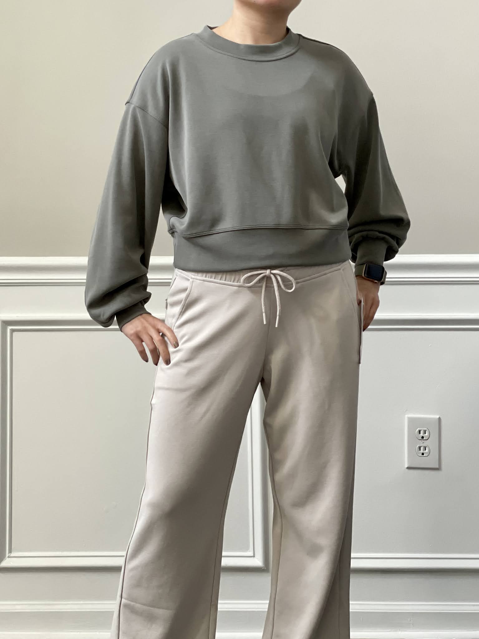 Vuori Loungewear Review: a Capsule Travel Wardrobe You Can Mix and