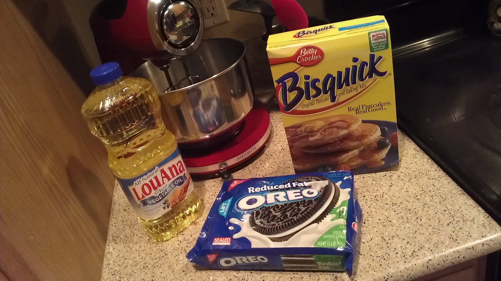 Corin Bakes Deep Fried Oreos