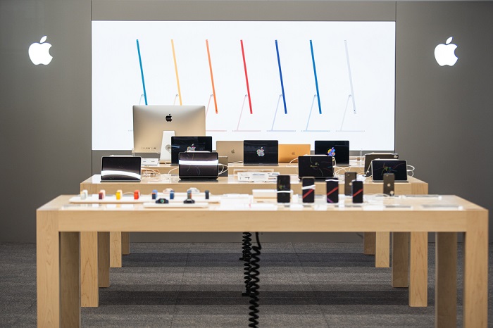 All Apple Products in Apple Store