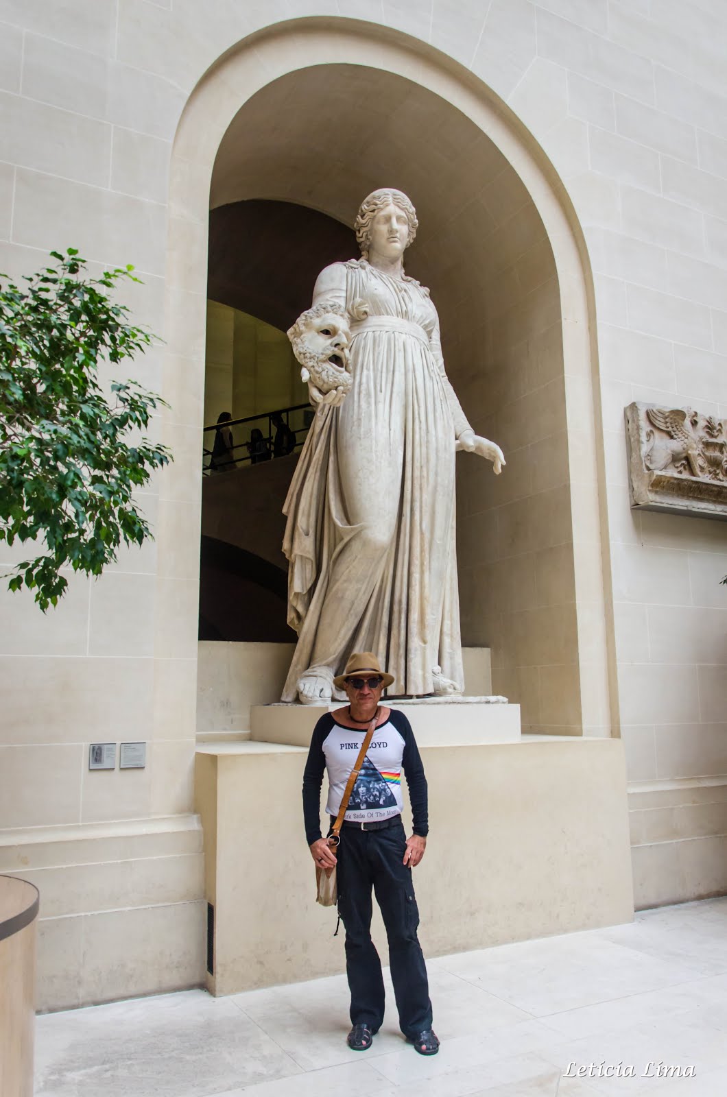 MUSEU DO LOUVRE - PARIS