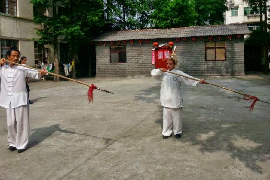 Wudang Kung Fu Paty Lee y Shifu Yuan Xiu Gang - China Training 2014 Wudangshan.