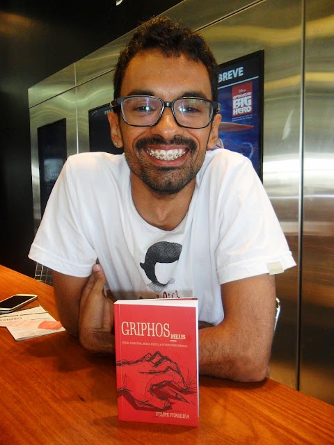 Felipe Ferreira lança "Griphos Meus" na Livraria Cultura do Salvador Shopping