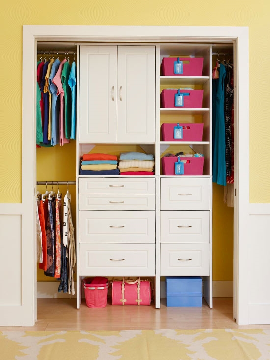 Storage Solutions for Small Bedroom; Suitable For Storing Ready-Made Garments, With A Form That Is Easily Visible