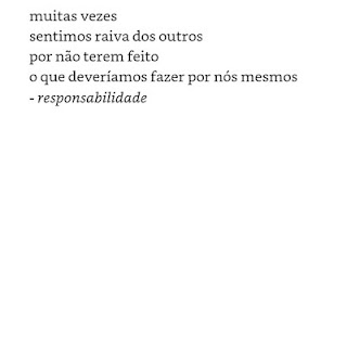 LIVRO: O que o Sol faz com as Flores - Rupi Kaur LIVRO: O que o Sol faz com as Flores - Rupi Kaur
