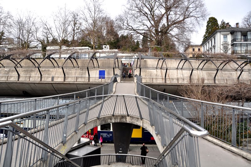 MY ARCHITECTURAL MOLESKINE® CALATRAVA STADELHOFEN STATION, ZURICH