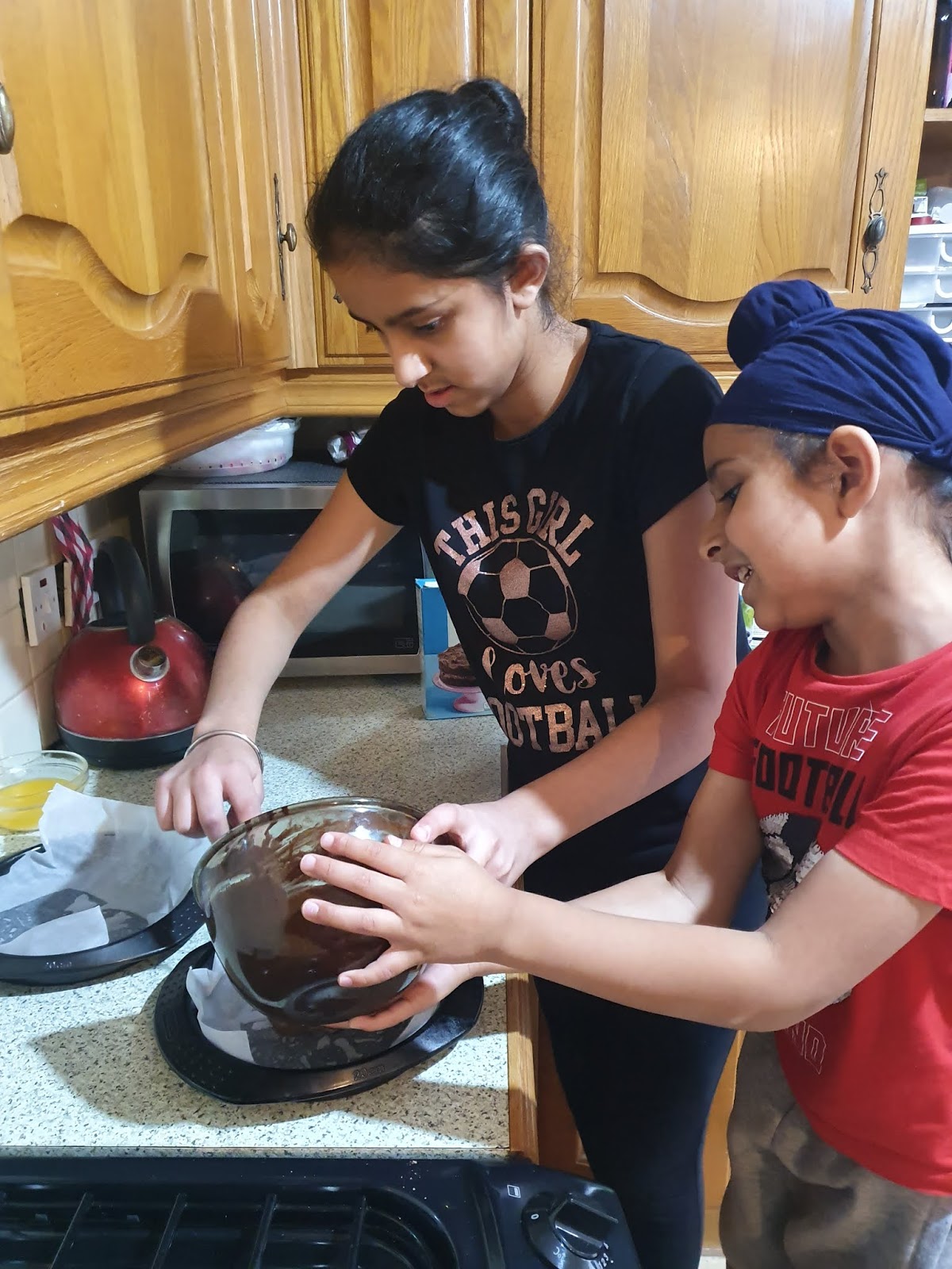 Bannockburn Primary Brother and Sister Cooking at Home