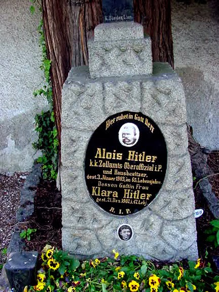 Где Похоронен Адольф Гитлер Фото Могилы – Telegraph