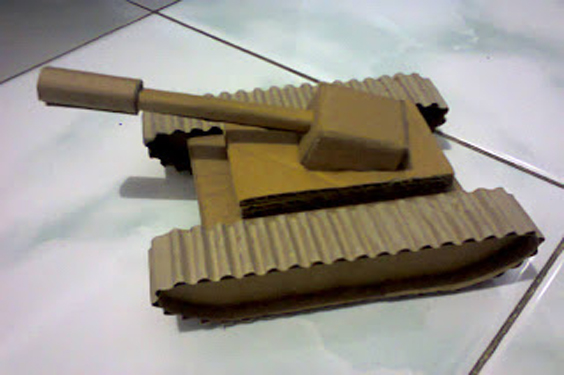 Cara Membuat Mobil Tank dari Kardus Homemade Hemat