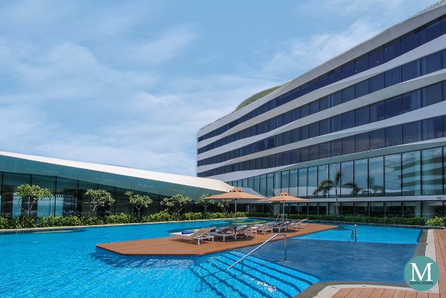 Swimming Pool at Conrad Manila