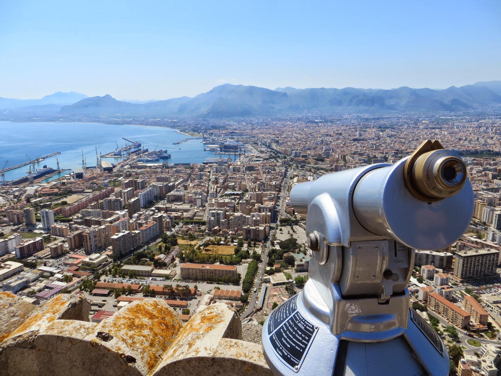 Reportage On Way Basilica del Sacro Cuore Parigi