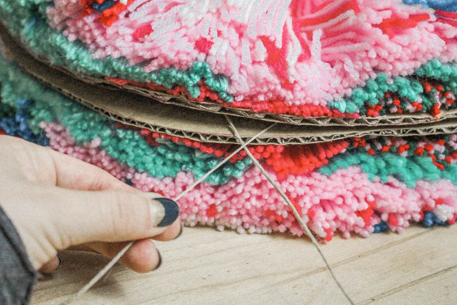DIY Giant Pom Pom Tree Topper
