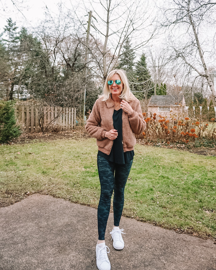 camo leggings athleisure outfit 