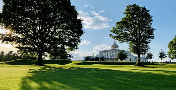रॉयल परिवार का स्टोक पार्क अब अंबानी का रॉयल परिवार का स्टोक पार्क अब अंबानी का