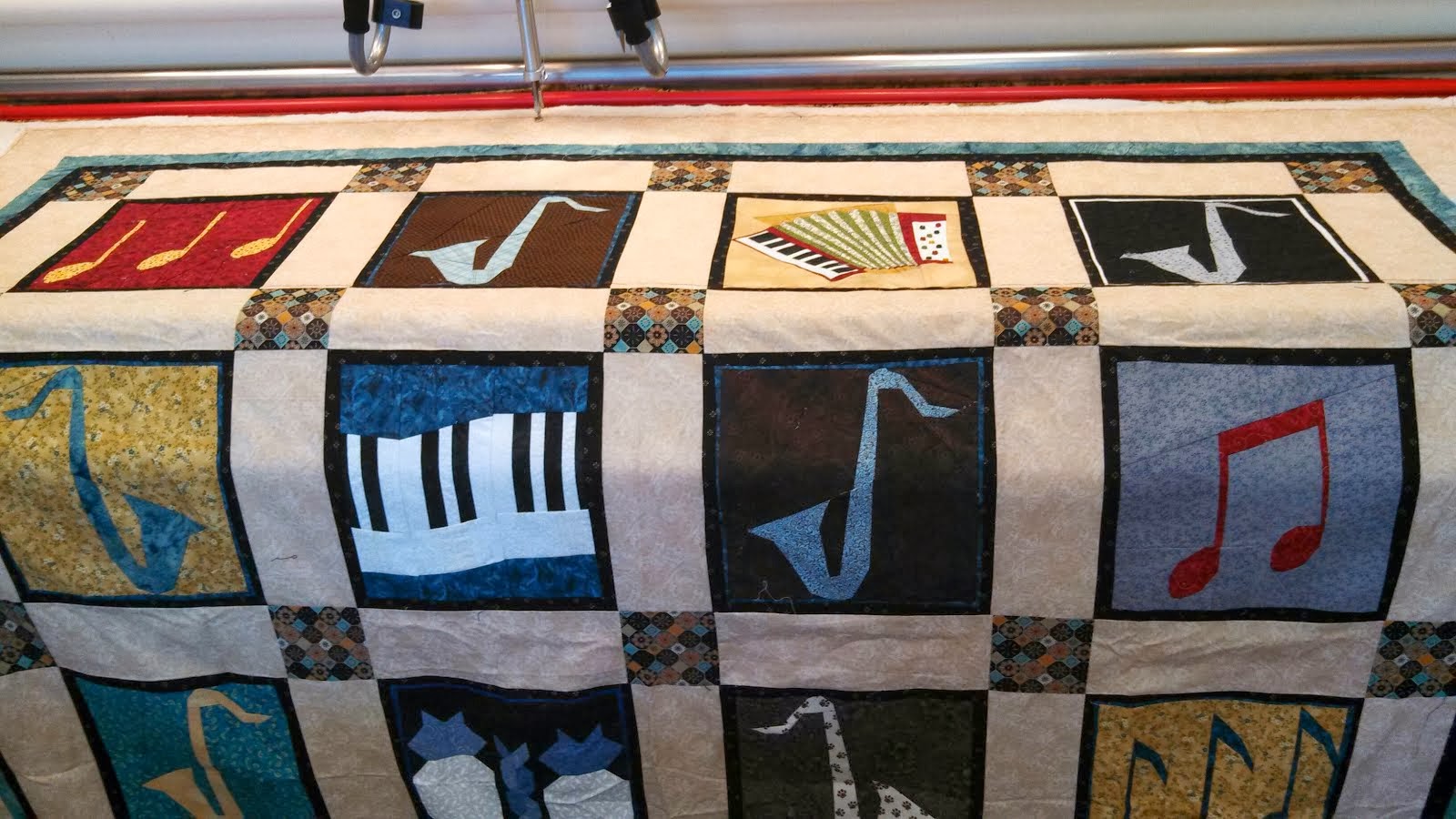 Liz B. Quilting Love This Musical Paper Pieced Quilt in the Studio