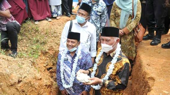Gubernur Sumbar Letakkan Batu Pertama SDIT Cinta Quran Islamic School