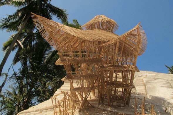 ARQUITECTURA CON EFICIENCIA: CASA DEL ÁRBOL DE BAMBÚ
