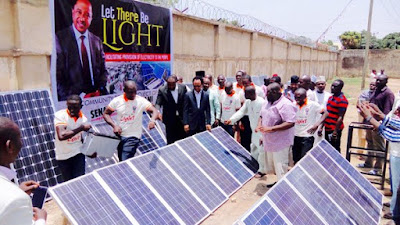 Senator%2BShehu%2BSani%2Bflags%2Boff%2Bsolar%2Bpower%2Bproject%2Bfor%2B100%2Bcommunities%2B5565