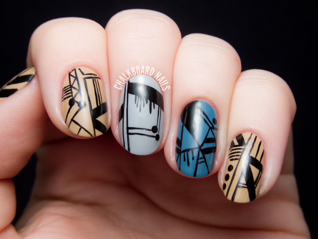 Spifster-inspired linework by @chalkboardnails