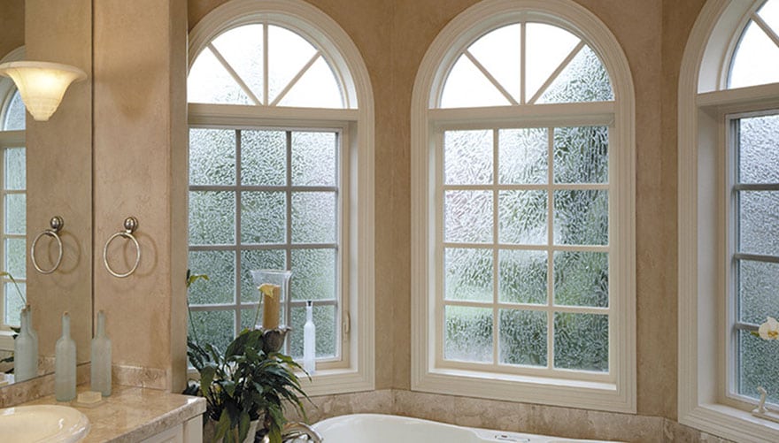 Rain Glass Bathroom Window / Rain obscure glass is a great decorative