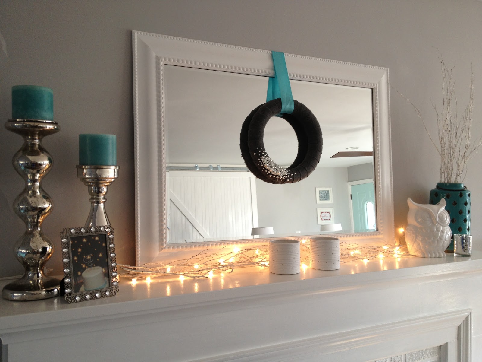 Retro Ranch Reno Winter Mantel.